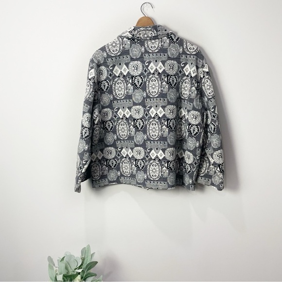 [Chico's] Black & White Boho Tapestry Print Button Front Blazer Jacket - Picture 5 of 7